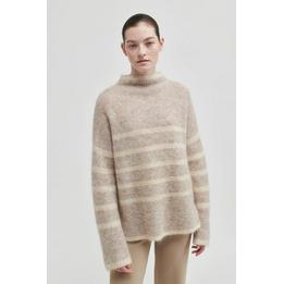 Overview image: Ovalis Knit T-Neck